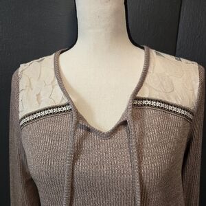 Lnwot Style&Co. Sz S  Brown Sweater W Lace Detail. Side Slits & Bell Sleeve.